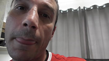 Guy Lickiing Pussy