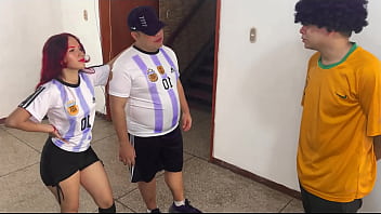 Esposa Pide Trio A Esposo