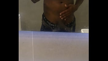 52k Tits