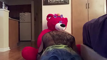 Solo Suck Pussy