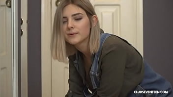 Upskirt Hot Twerk