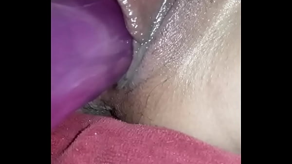 She Make Him Cum With Is Tung