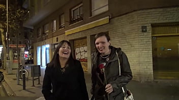 Tall Pumping Women Vs Short Man