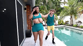 Schemale Big Ass